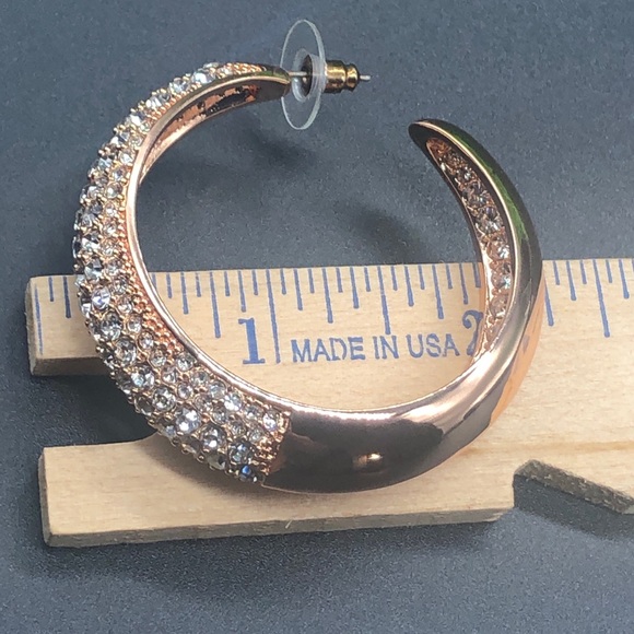 Joan Boyce 🆕2” inside/outside rose gold earrings - Picture 6 of 7